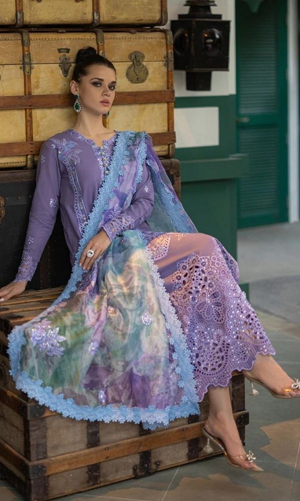 Lawn chicken kari 3pc unstitched heavy embroidered suit