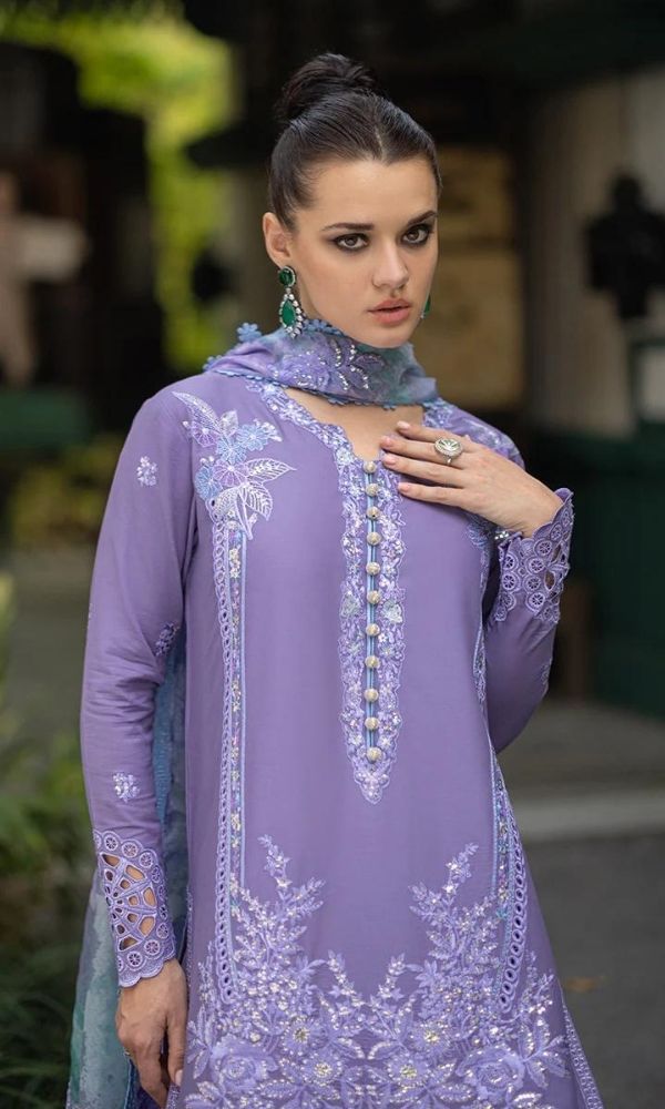 Lawn chicken kari 3pc unstitched heavy embroidered suit