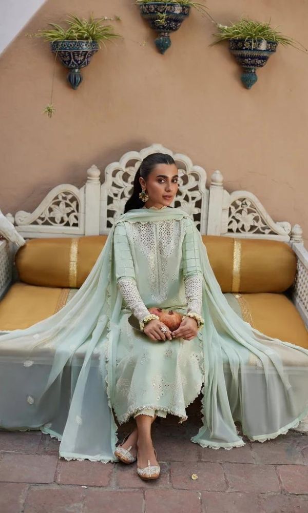 Lawn 3pc heavy embroidered suit with embroidered dupatta