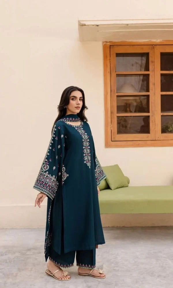 Dhanak 3pc unstitched heavy embroidered suit