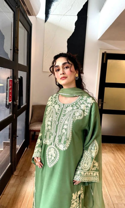 Lawn 3pc unstitched embroidered summer collection suit