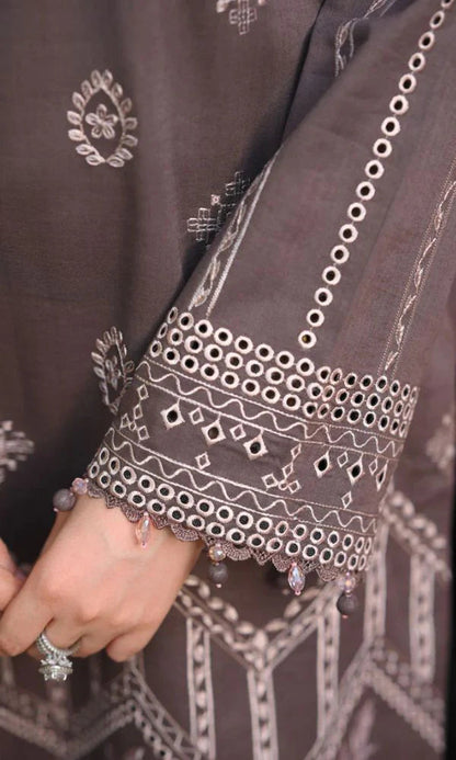Lawn 3pc unstitched summer collection embroidered suit