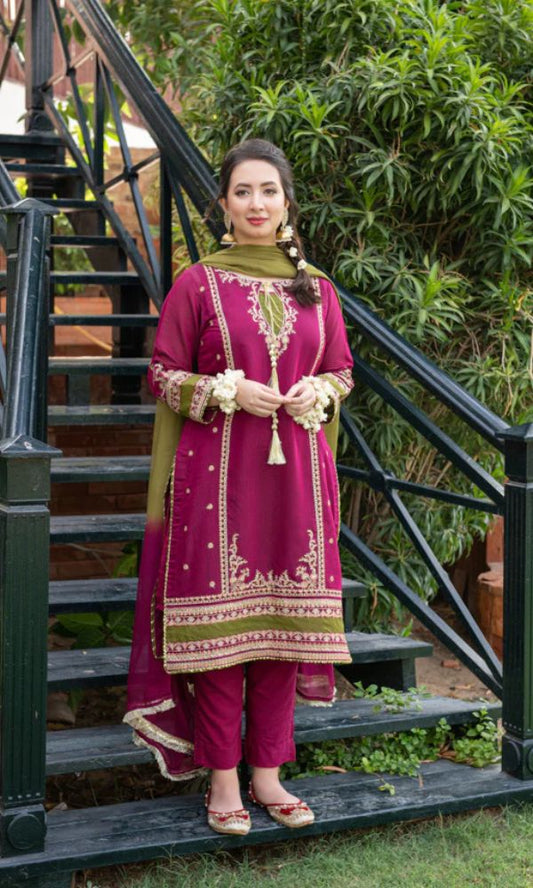 Lawn 3pc unstitched embroidered summer collection suit