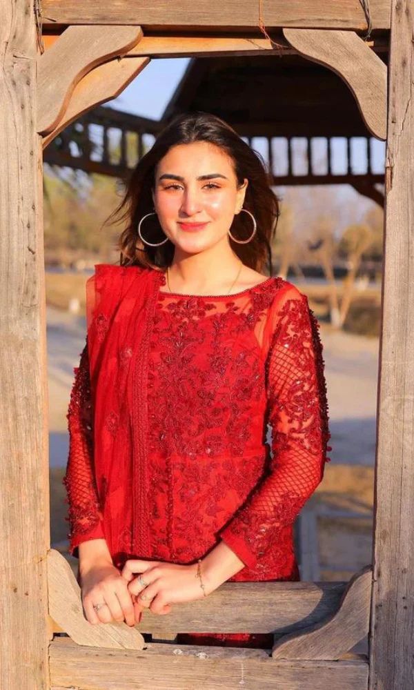 Lawn 3pc unstitched summer embroidered collection suit