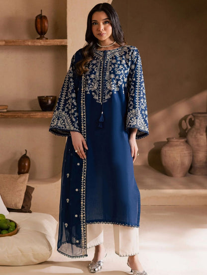 Lawn 3pc usntuiched summer collection embroidered suit