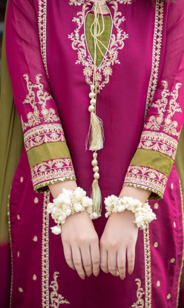 Lawn 3pc unstitched embroidered summer collection suit