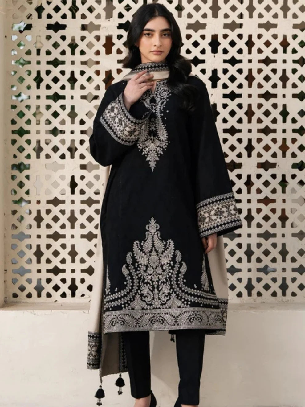Dhanak 3pc usntitched winter collection embroidered suit