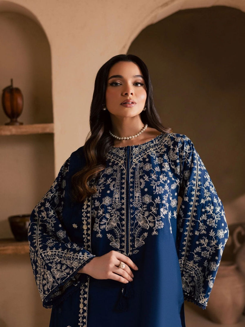 Lawn 3pc usntuiched summer collection embroidered suit