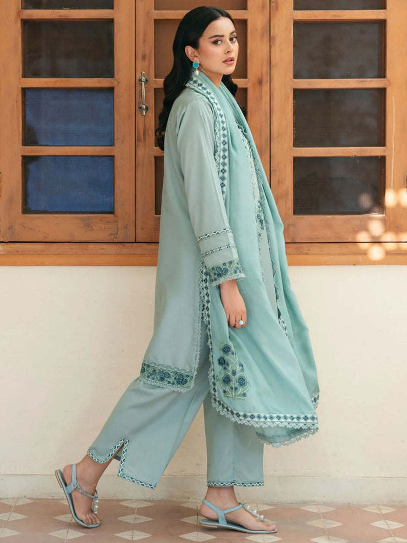 New Lawn 3pc unstitched embroiered summer collection article