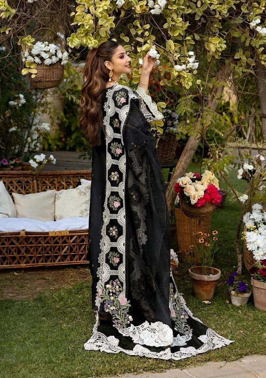 Lawn 3pc unstitched chiken kari embroiered with khaddi net(ready to waer duppata) summer collection suit